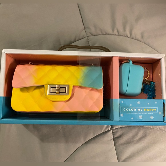 NWT Malibu Skye Vegan Gift Set - Picture 2 of 9